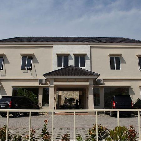 Hotel Roemah Moesi Medan Esterno foto