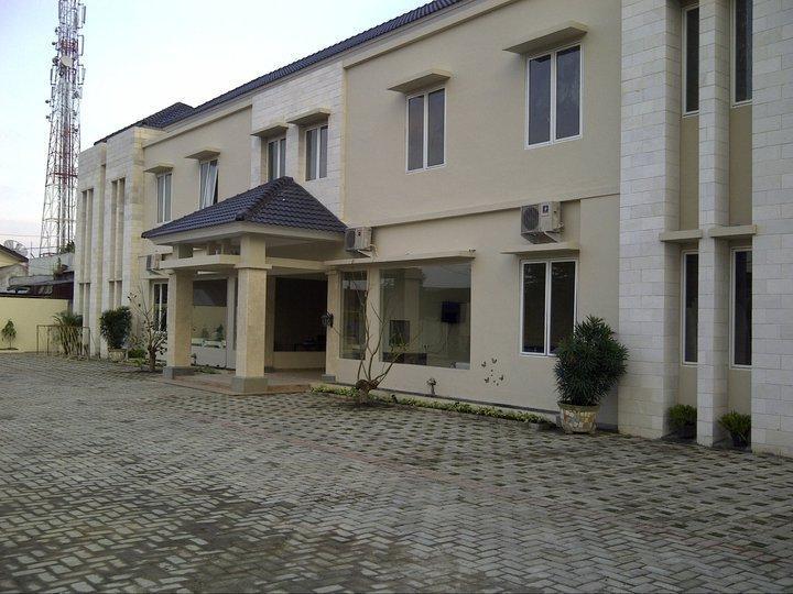 Hotel Roemah Moesi Medan Esterno foto