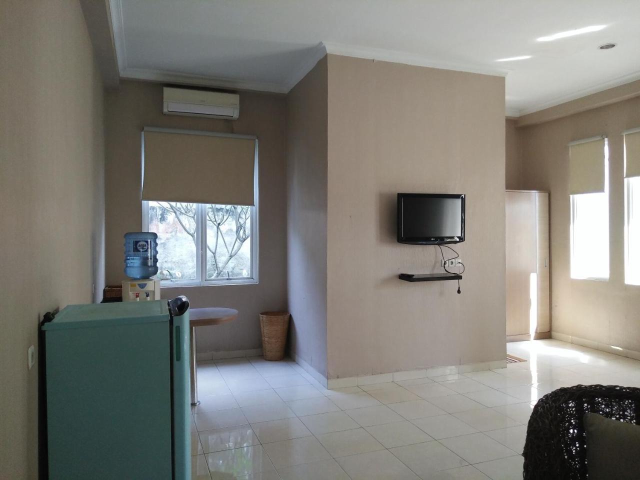 Hotel Roemah Moesi Medan Esterno foto