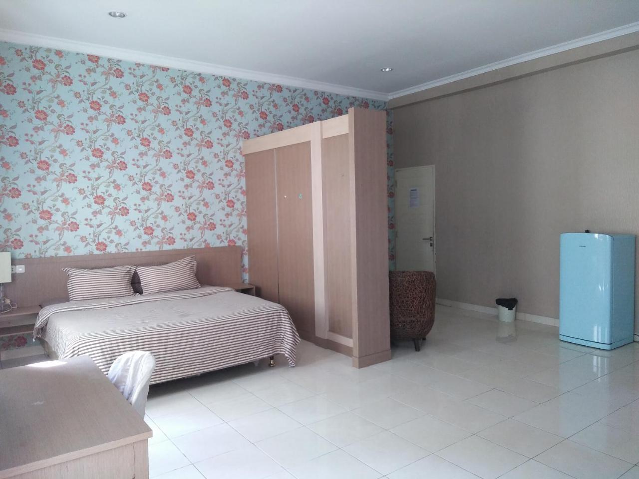 Hotel Roemah Moesi Medan Esterno foto